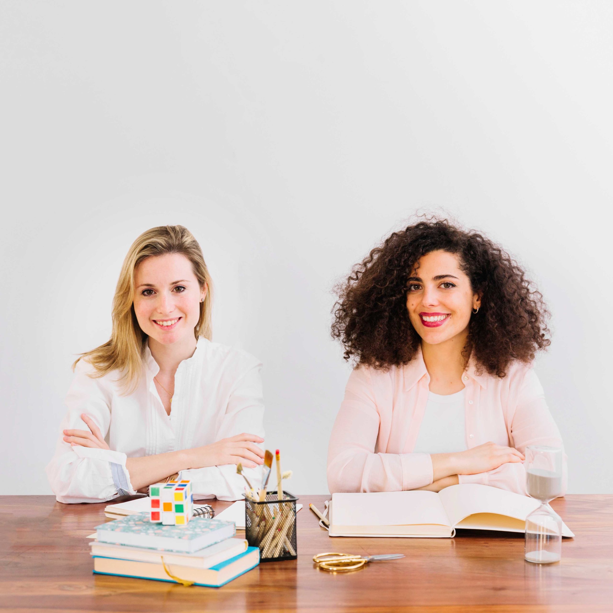 women studying looking camera ok JPL ()